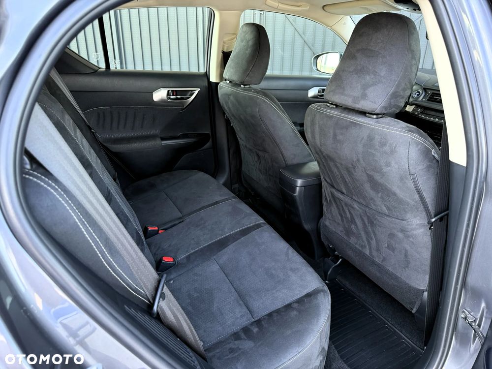 Lexus CT 200h Elegance EU6 - 11