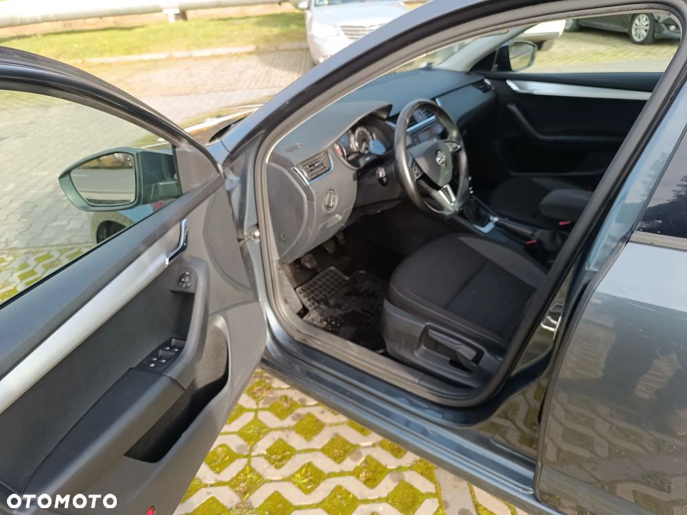 Skoda Octavia 1.5 TSI ACT Ambition - 6