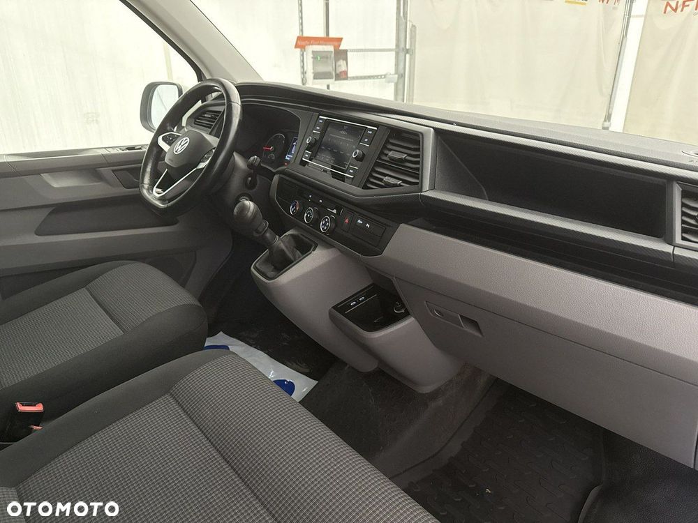 Volkswagen Transporter - 22
