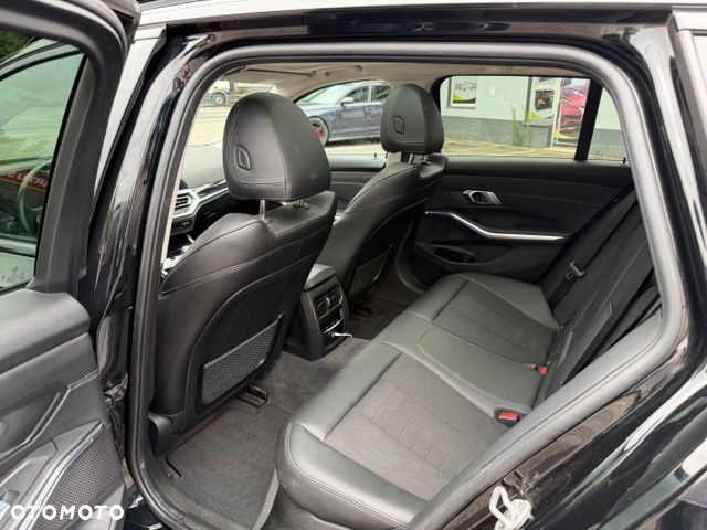 BMW Seria 3 - 14