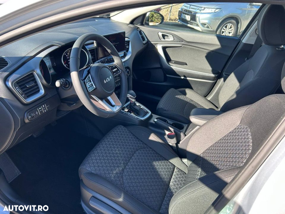 Kia Ceed - 7