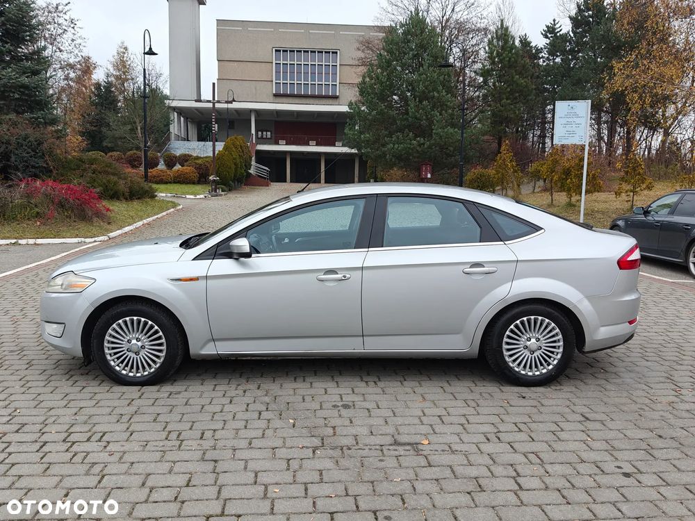 Ford Mondeo 1.8 TDCi Ghia - 27