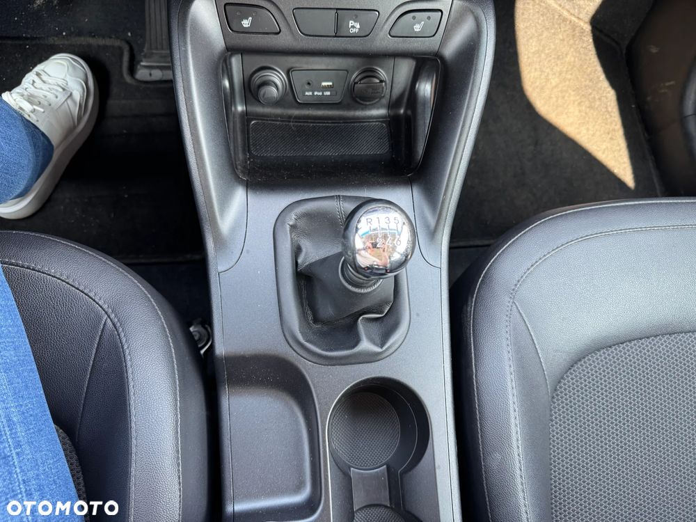 Hyundai ix35 blue 1.6 2WD Finale Silver - 17