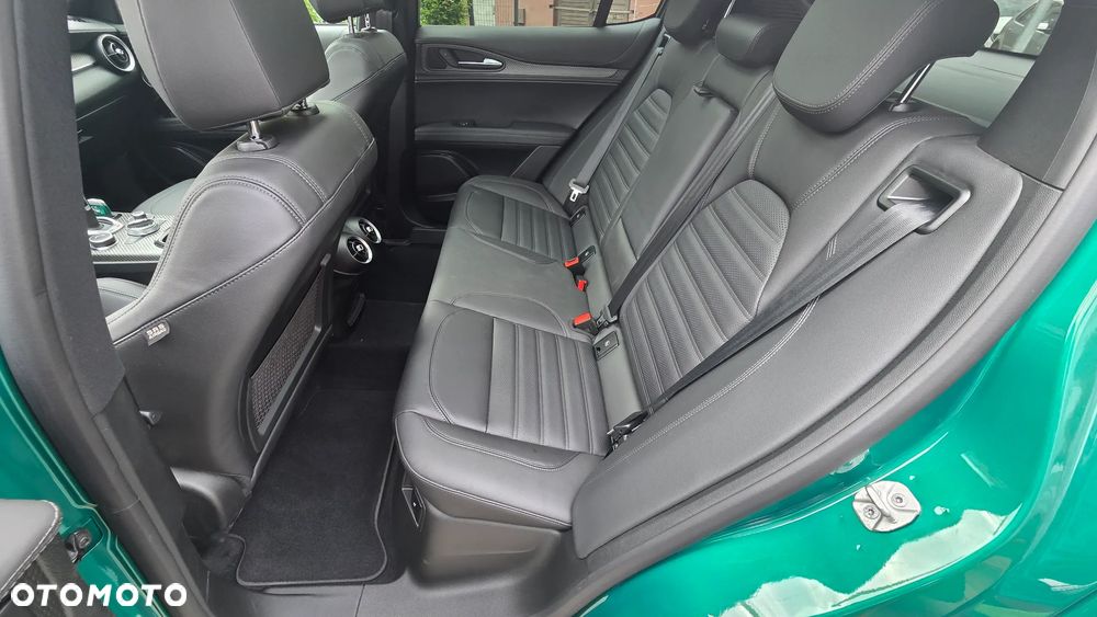 Alfa Romeo Stelvio 2.9 Bi Turbo V6 Quadrifoglio Q4 - 17