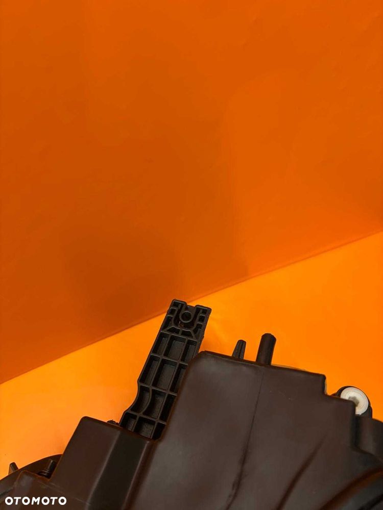 Lampa Lewa Reflertor Lewy Audi A4 B9 bi xenon + Led Dzienny EU - 6