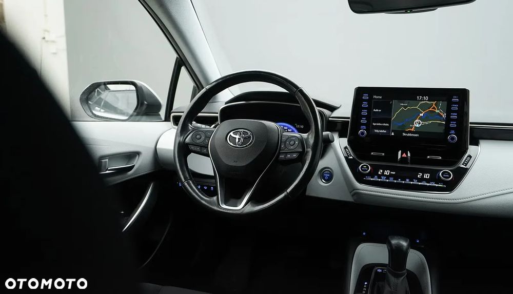 Toyota Corolla 1.8 Hybrid Active - 18