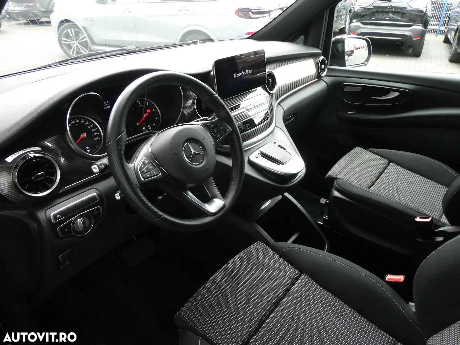 Mercedes-Benz V 300 d Combi Extra-lung 237 CP AWD 9AT - 7