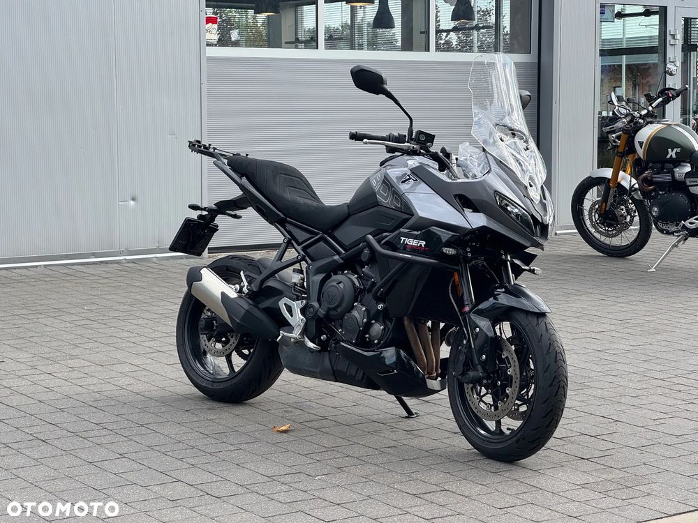 Triumph Tiger - 6