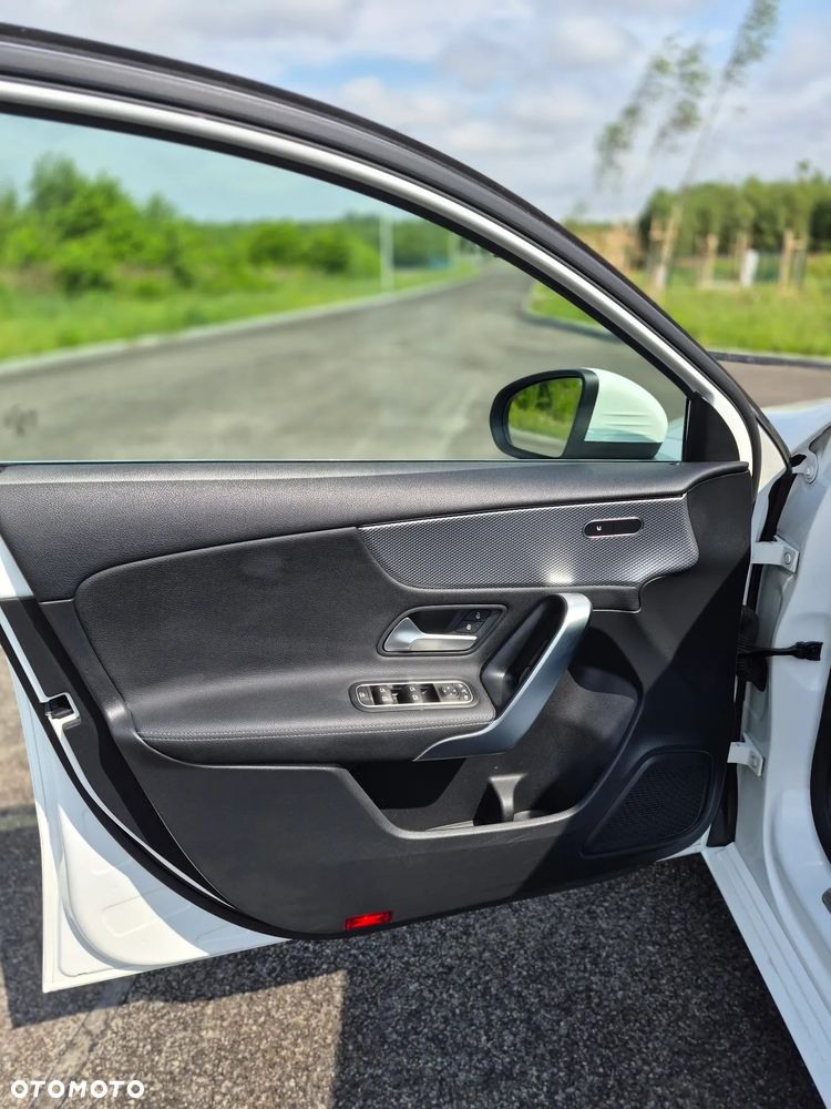 Mercedes-Benz Klasa A 180 d 7G-DCT Edition 2020 - 14