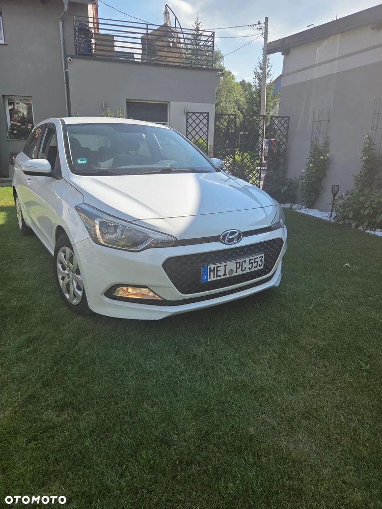 Hyundai i20 - 11