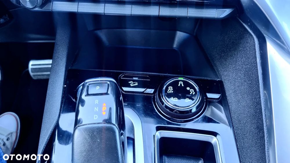 Peugeot 5008 BlueHDi 180 EAT8 GT Pack - 37