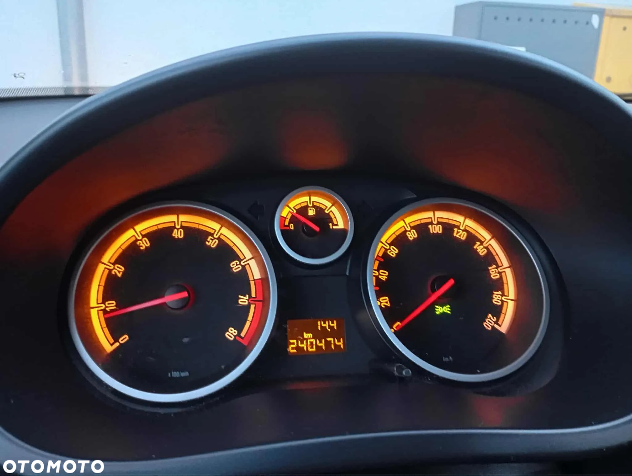 Opel Corsa 1.2 16V Cosmo - 19