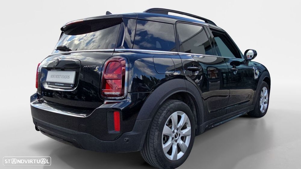 MINI Countryman Cooper SE Premium Classic Auto - 2