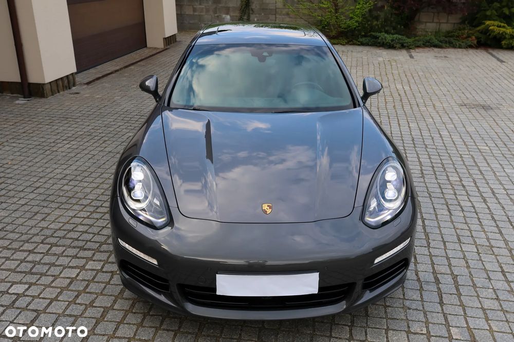 Porsche Panamera Diesel - 8
