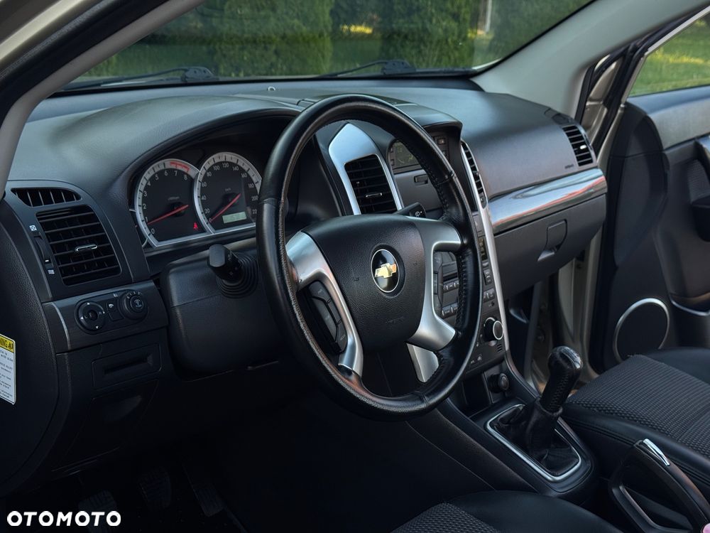 Chevrolet Captiva 2.4 2WD 7 Sitzer LS - 26