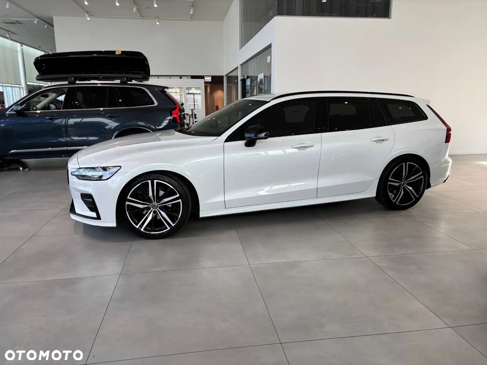Volvo V60 D4 R-Design - 33