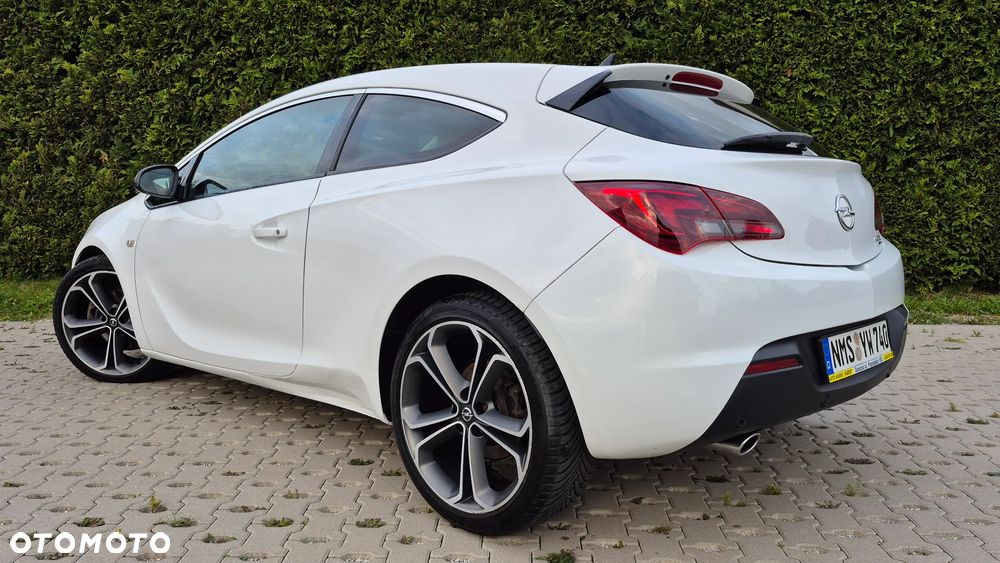 Opel Astra 1.6 Turbo Sport - 4