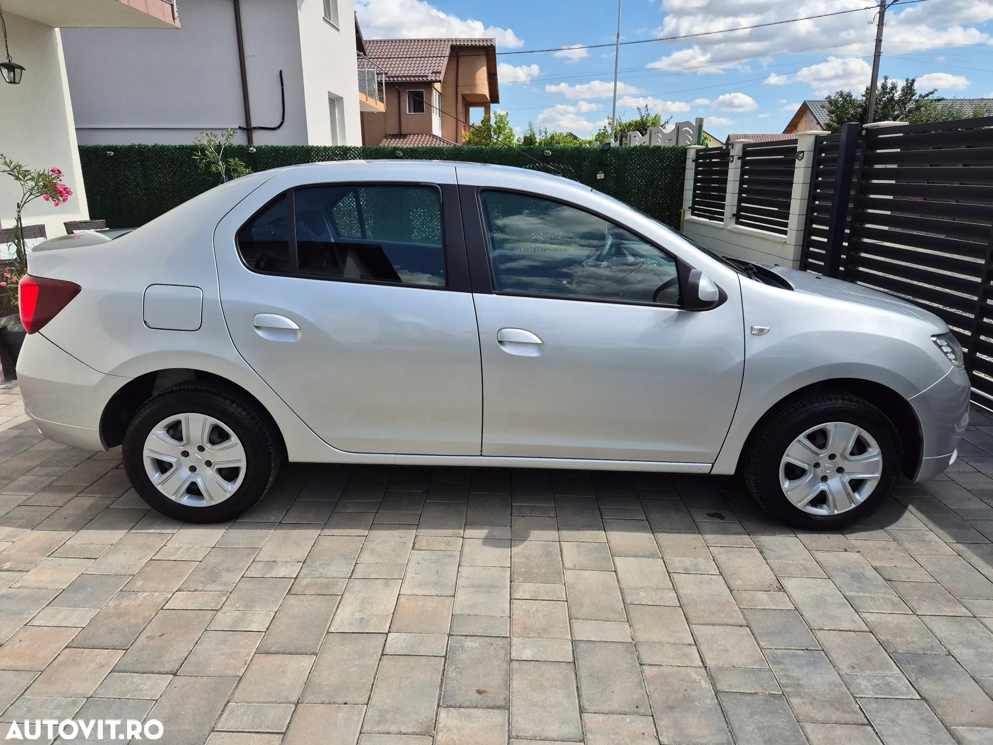 Dacia Logan 1.5 75CP Laureate - 10