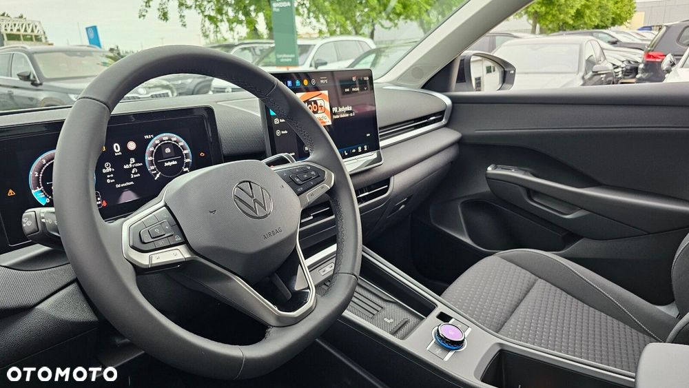 Volkswagen T-Roc - 36