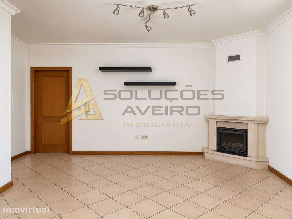 APARTAMENTO T2 | GARAGEM, MARQUISE, VARANDA E JARDIM | ESPINHEL - Á... - Grande imagem: 2/26