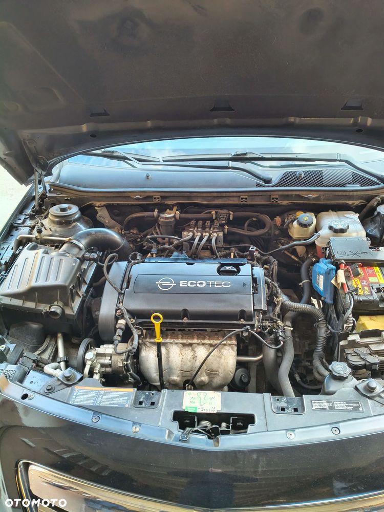 Opel Insignia 1.8 - 12