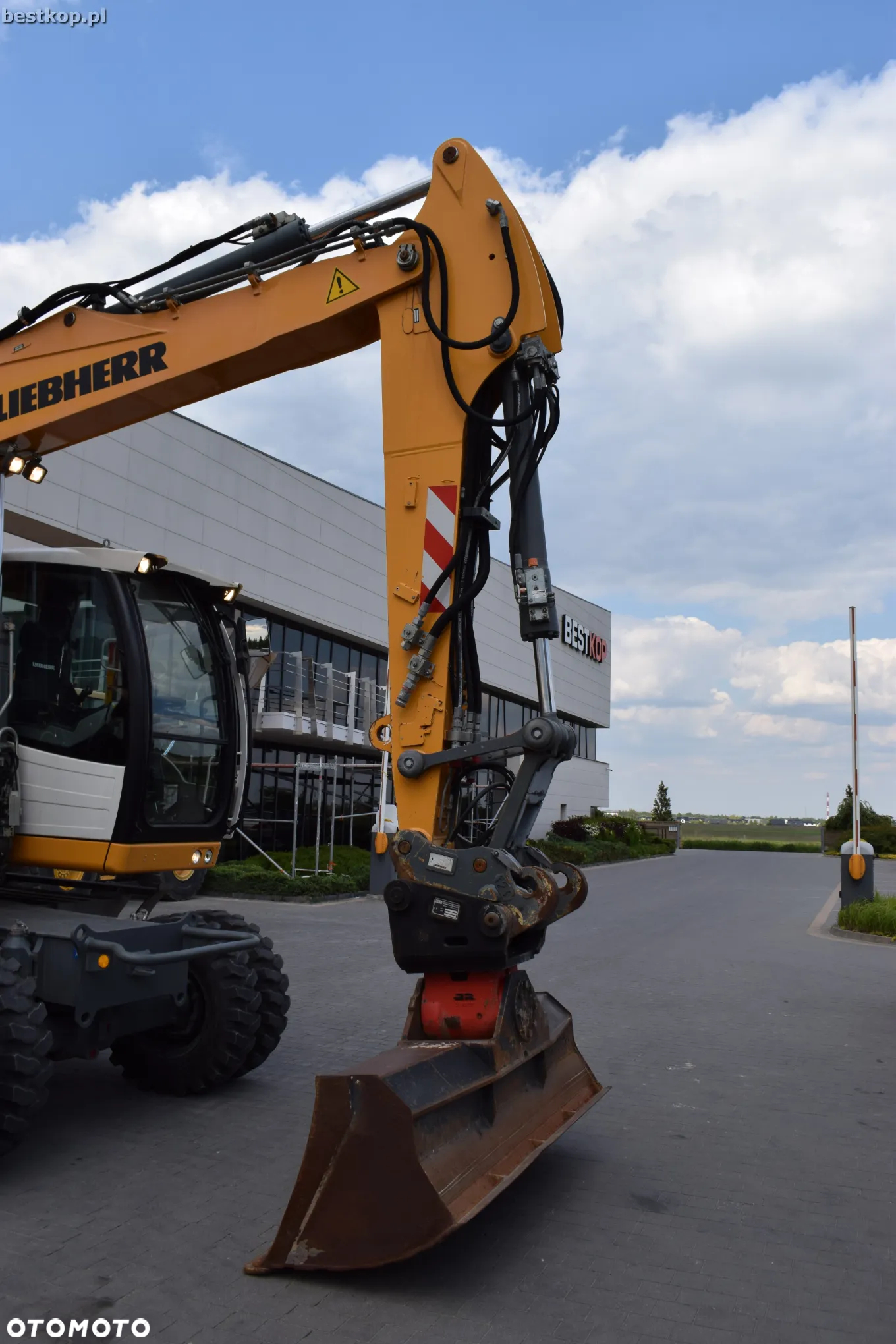 Liebherr A918 Compact Litronic - 20