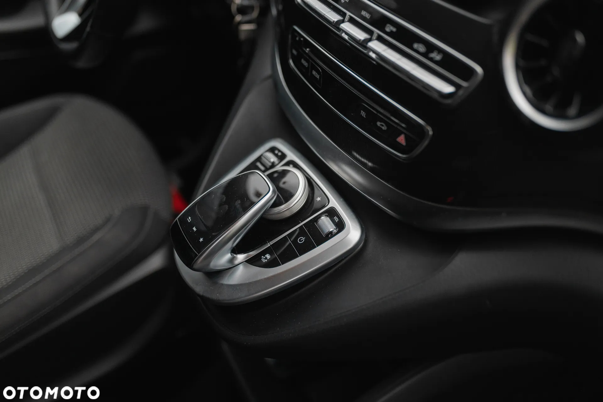Mercedes-Benz Klasa V 250 d 4-Matic Avantgarde 9G-Tronic (ekstra d³) - 21
