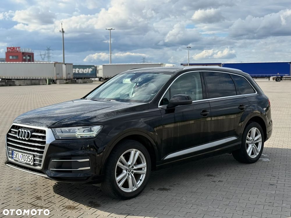 Audi Q7 - 1