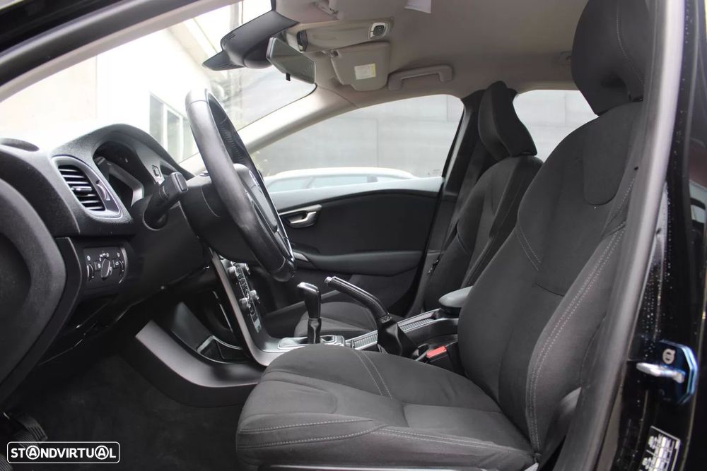 Volvo V40 2.0 D2 Momentum - 14