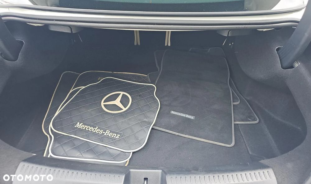 Mercedes-Benz CLA 250 4Matic 7G-DCT Edition 2020 - 18