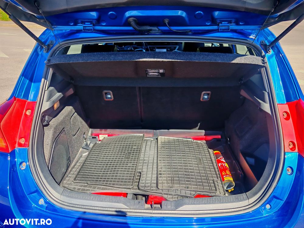 Toyota Auris - 12