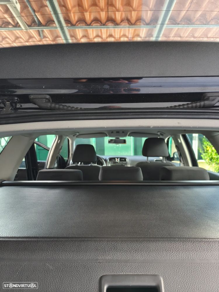 VW Golf Variant 1.6 TDi Confortline - 18