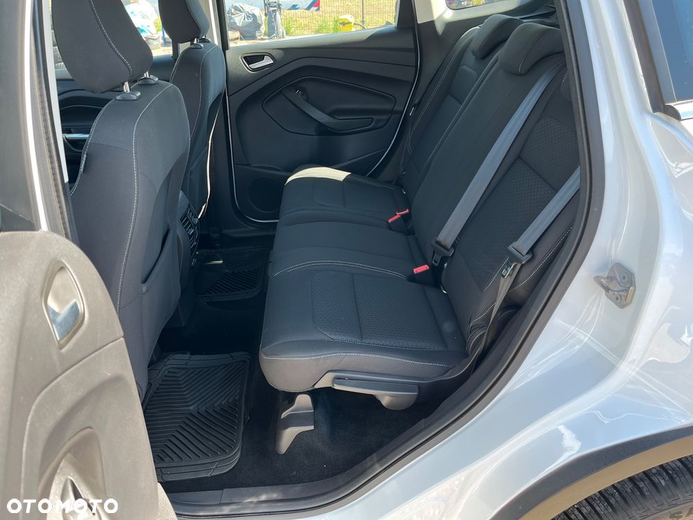 Ford Kuga 2.0 TDCi 4WD Titanium - 26