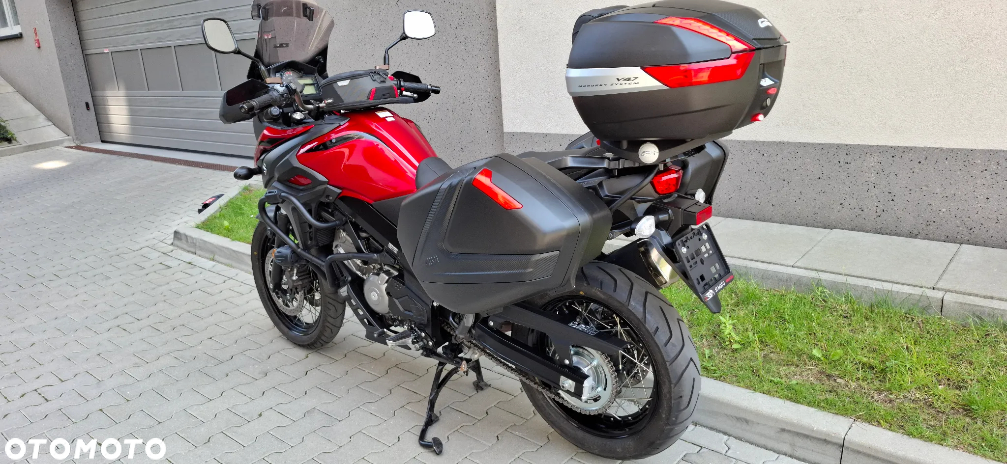 Suzuki DL - 4