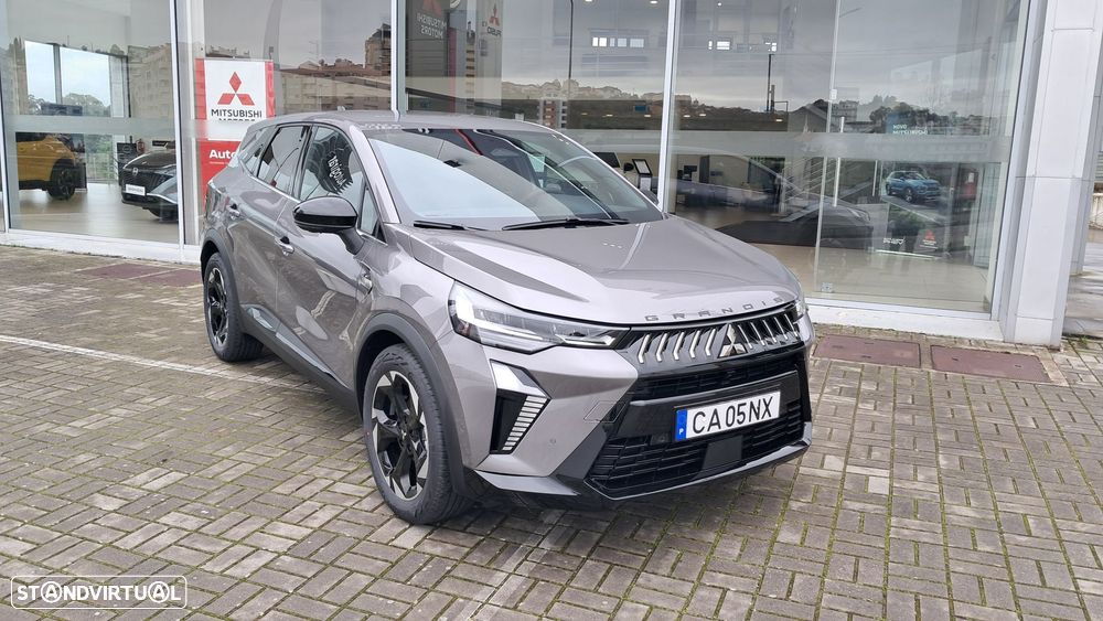 Mitsubishi Grandis - 2