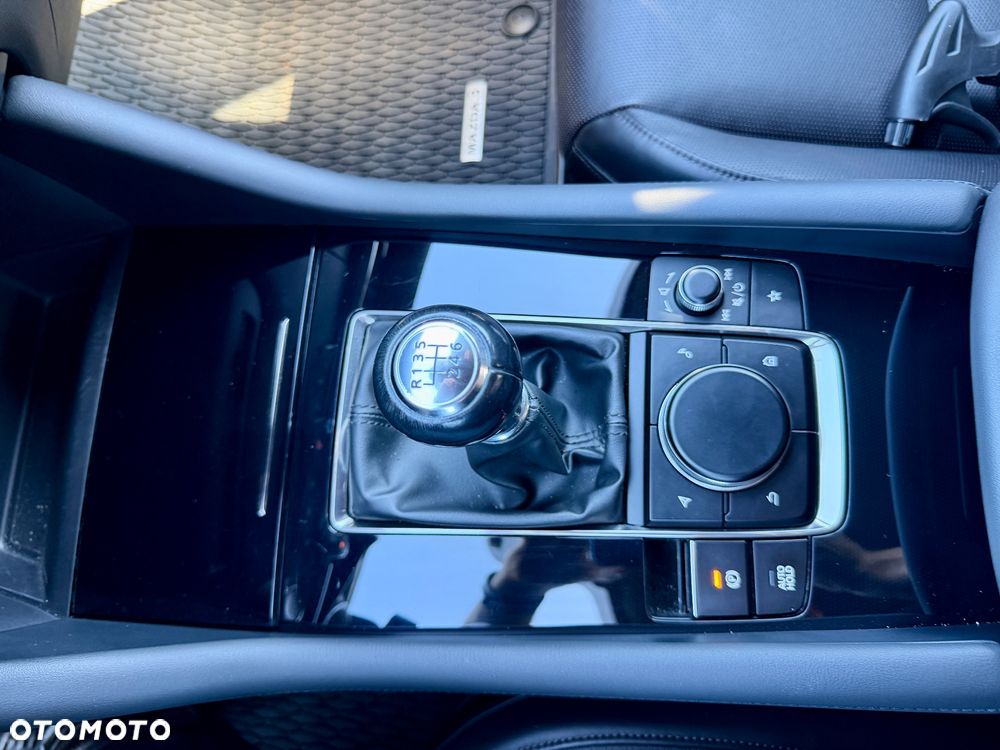 Mazda 3 SKYACTIV-G 2.0 M-Hybrid SELECTION - 23