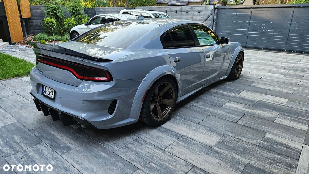 Dodge Charger 6.4 Scat Pack Widebody - 8