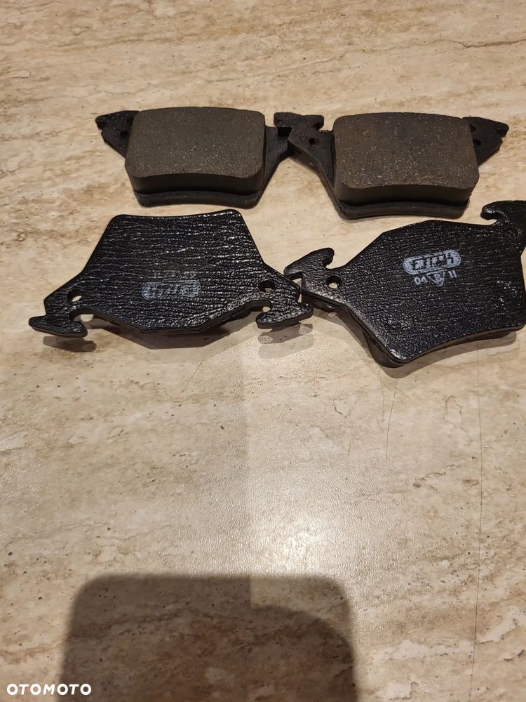 23020 Klocki hamulcowe kpl. tył  tylne MERCEDES V (638/2), VITO (W638) 2.0-2.8 02.96-07.03 - 1