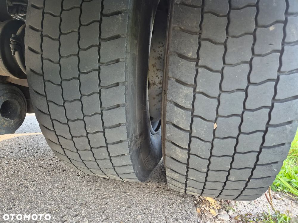 Mercedes-Benz Atego 1527 burto-firana z windą 7.2m SUPER STAN / GLOB / SYPIALNY / z Niemiec - 16