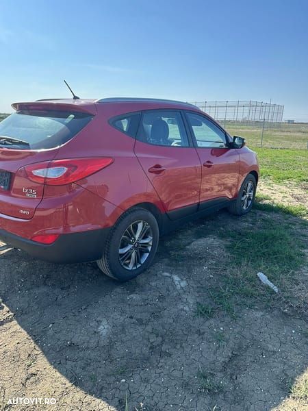 Hyundai ix35 2.0 CRDI 4WD Premium - 8