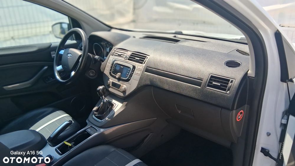 Ford Kuga 2.0 TDCi 4x4 Titanium - 15