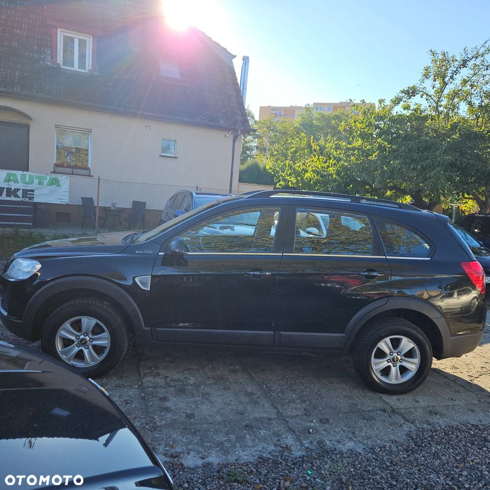Chevrolet Captiva 2.4 LS 5os - 10