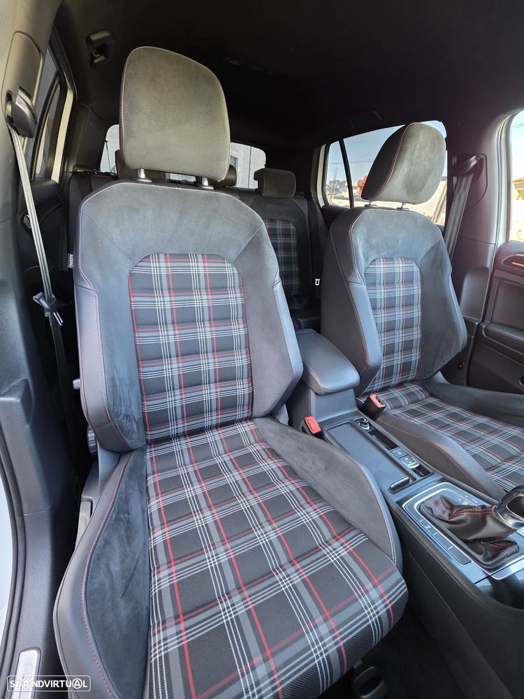 VW Golf GTI Performance BlueMotion DSG - 9