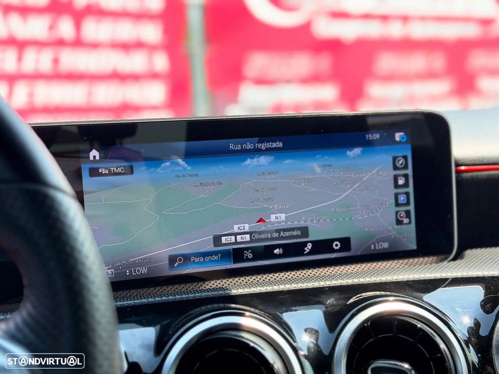 Mercedes-Benz A 180 d AMG Line - 24