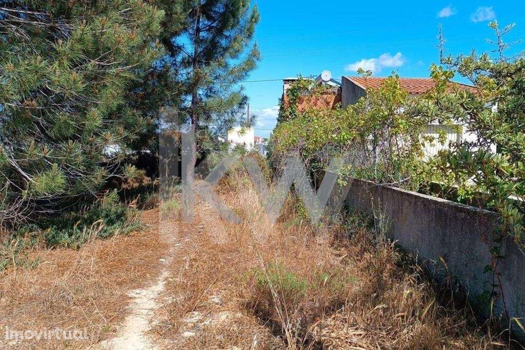 Terreno Urbano com 328m2 em Fernão Ferro – Perto de Praias e de Lisboa - Grande imagem: 2/16