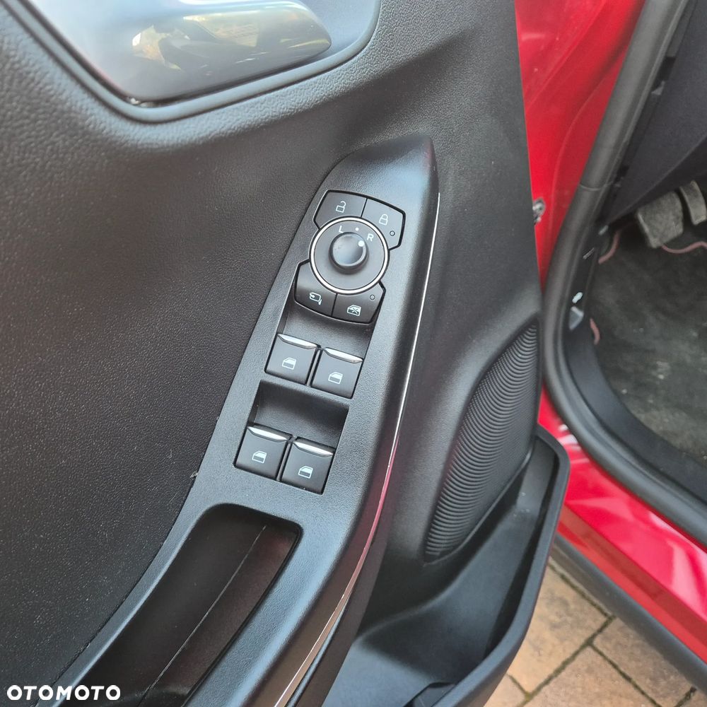 Ford Puma 1.0 EcoBoost Hybrid ST-LINE X DESIGN - 33