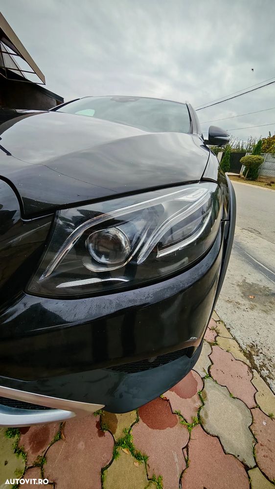 Mercedes-Benz E 220 d 4Matic T All-Terrain 9G-TRONIC Exclusive - 8