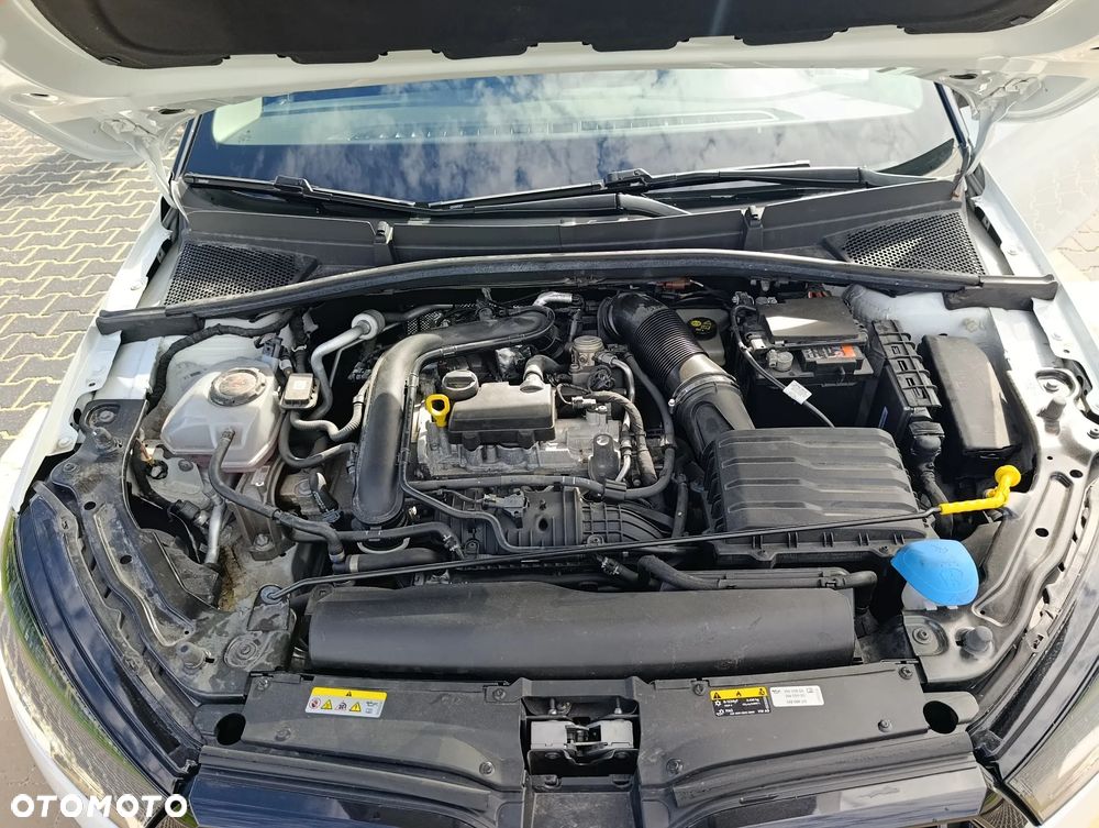 Skoda Fabia 1.0 TSI Style Color - 10