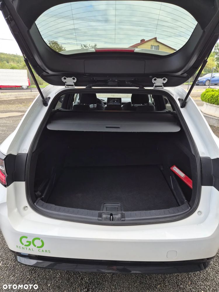 Suzuki Swace 1.8 Hybrid Elegance CVT - 21