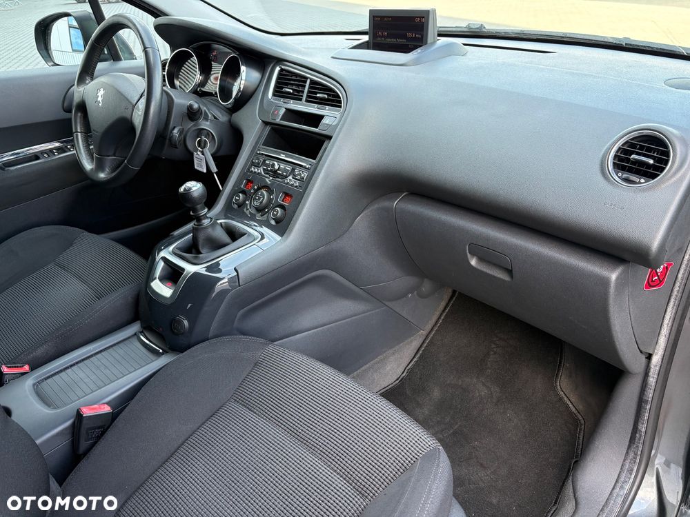 Peugeot 5008 HDI FAP 110 Platinum - 22